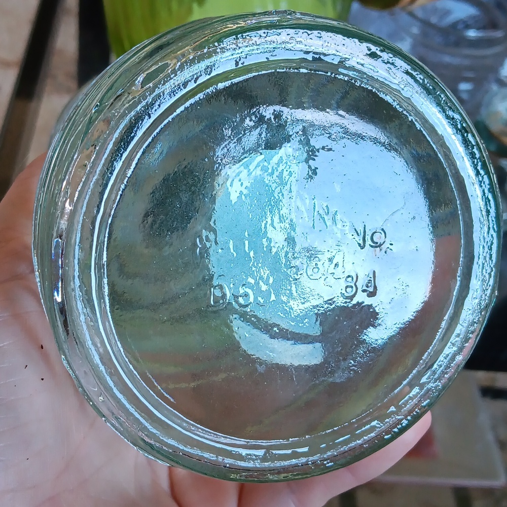 CONSOLIDATED GLASS VASE - Picture 3 of 3